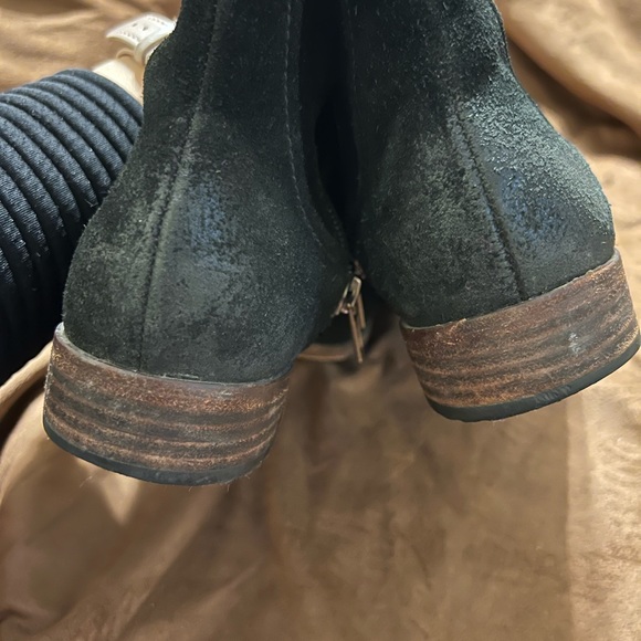 UGG Australia Annisa Mid Calf Boot in size 7 used. - Picture 5 of 10